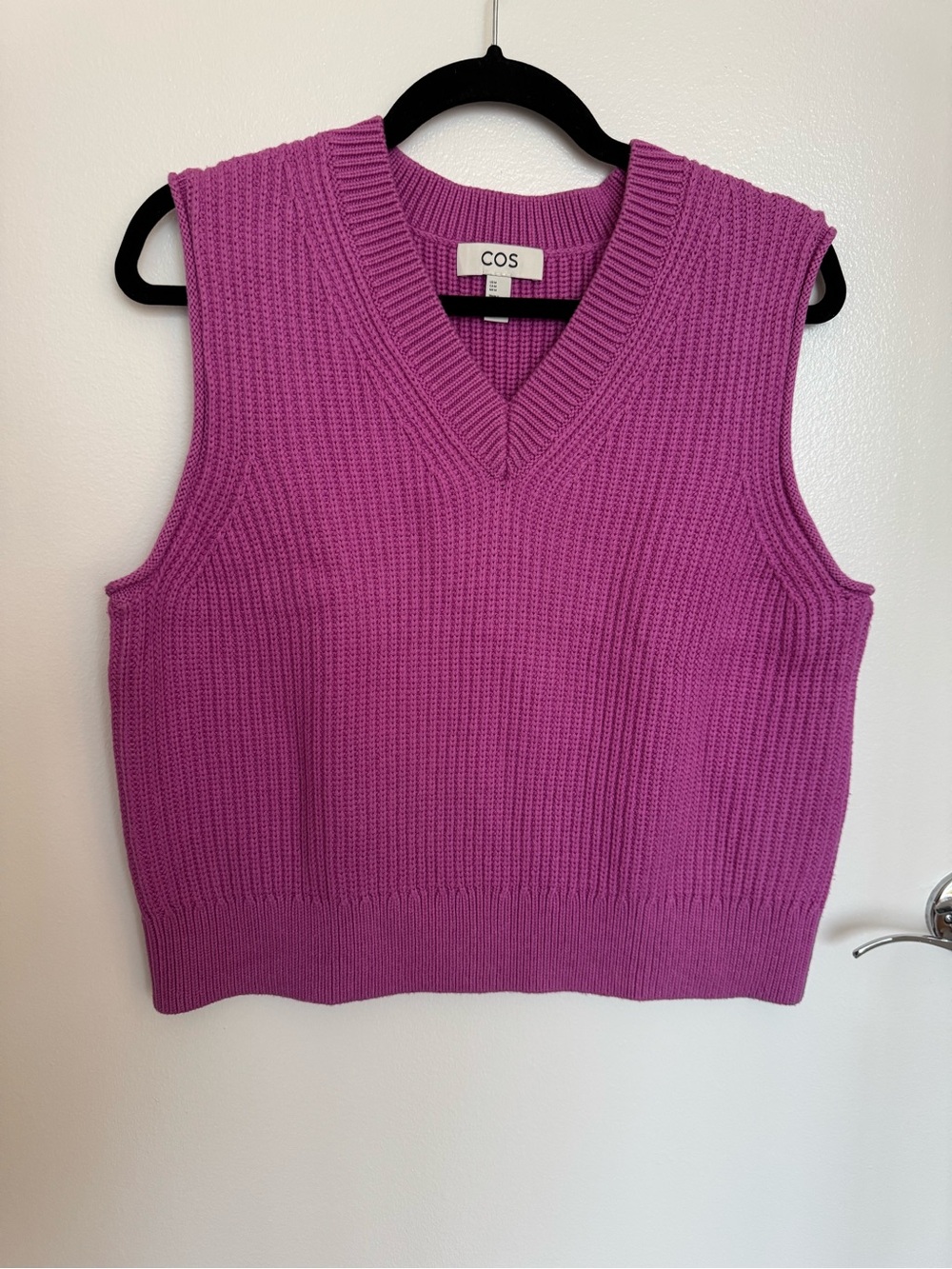COS Pink Ribbed V-Neck Sweater Vest